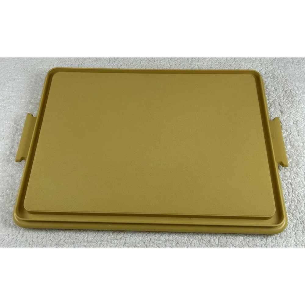 Tupperware vtg rectangular